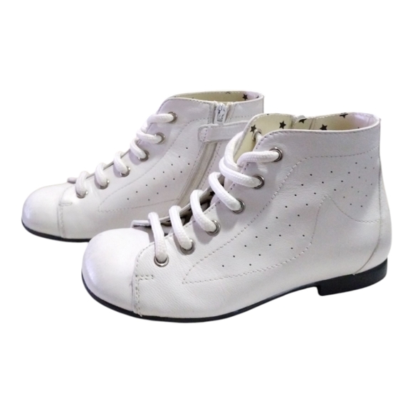 Gucci Toddler Sz 25 EU/ 8 US Square Toe Ankle High Sneakers in White - Picture 1 of 9